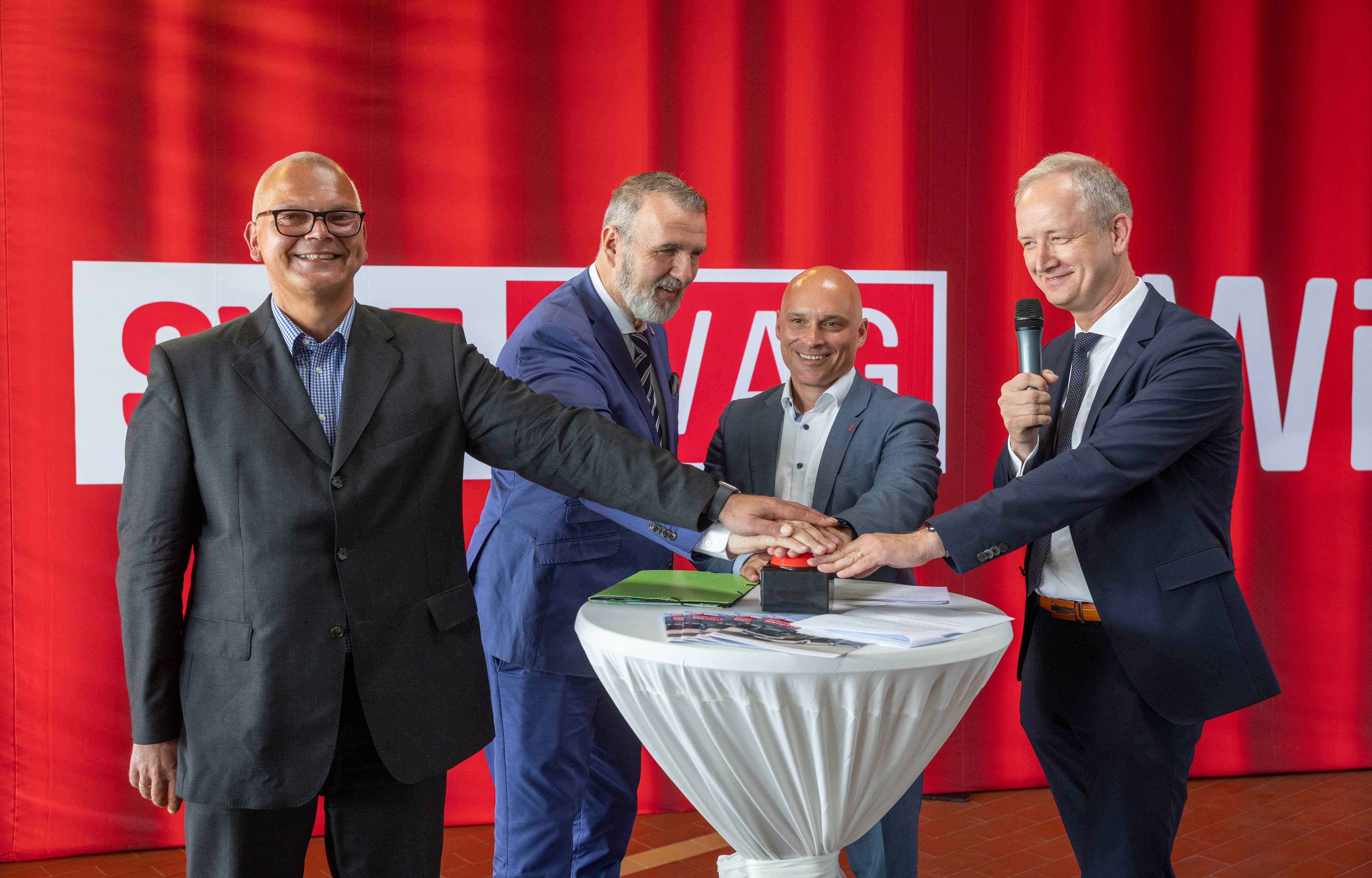 Gäste drücken Buzzer