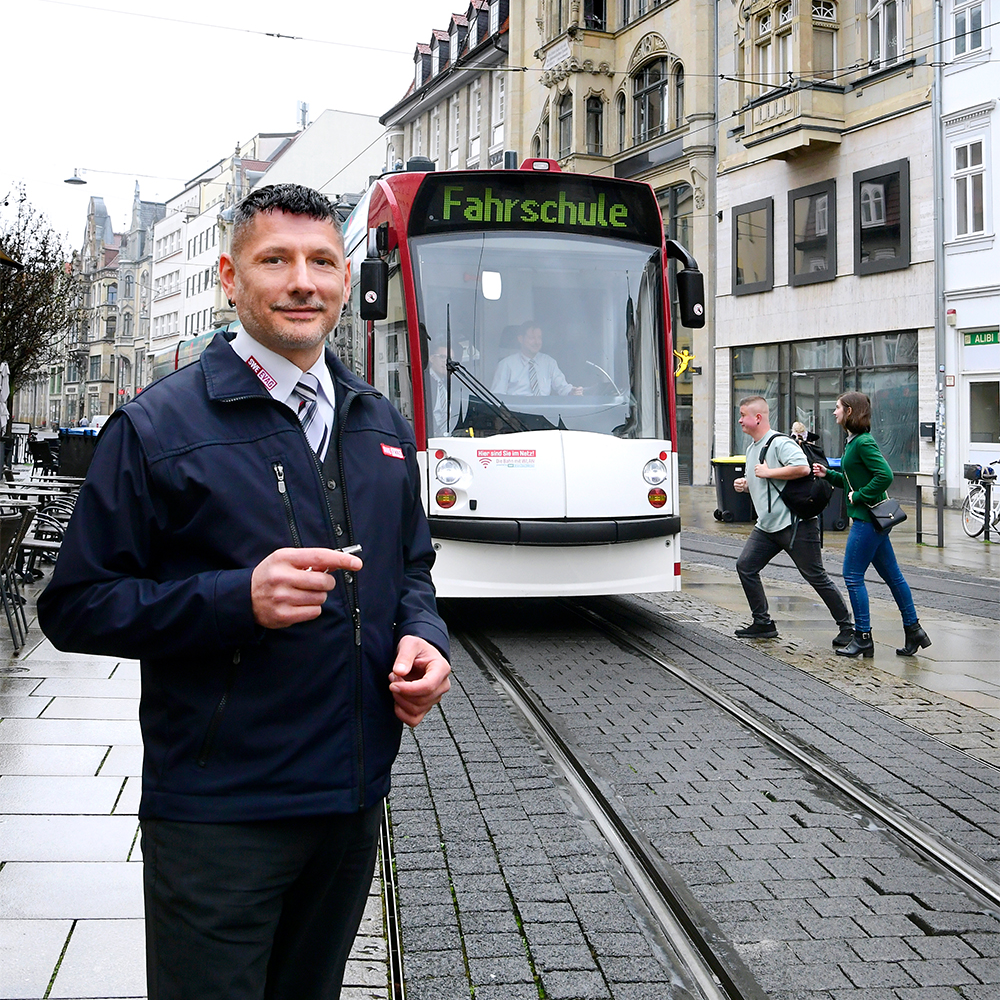 Nenad_P_Mitarbeiterkampagne_5_Welle.jpg